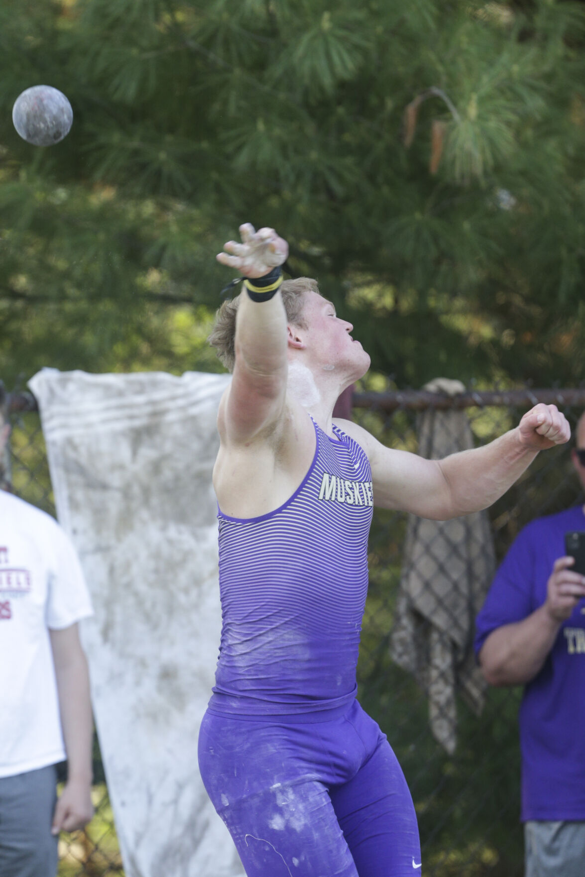 051222-qc-spt-district track-141.jpg